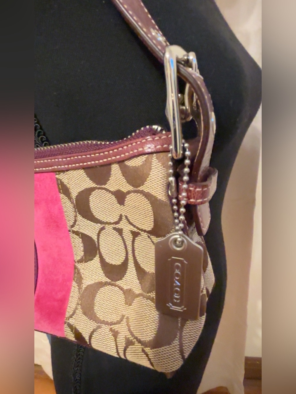 Coach Signature Canvas Shoulder Bag in Pink and Brown - Picture 3 of 6